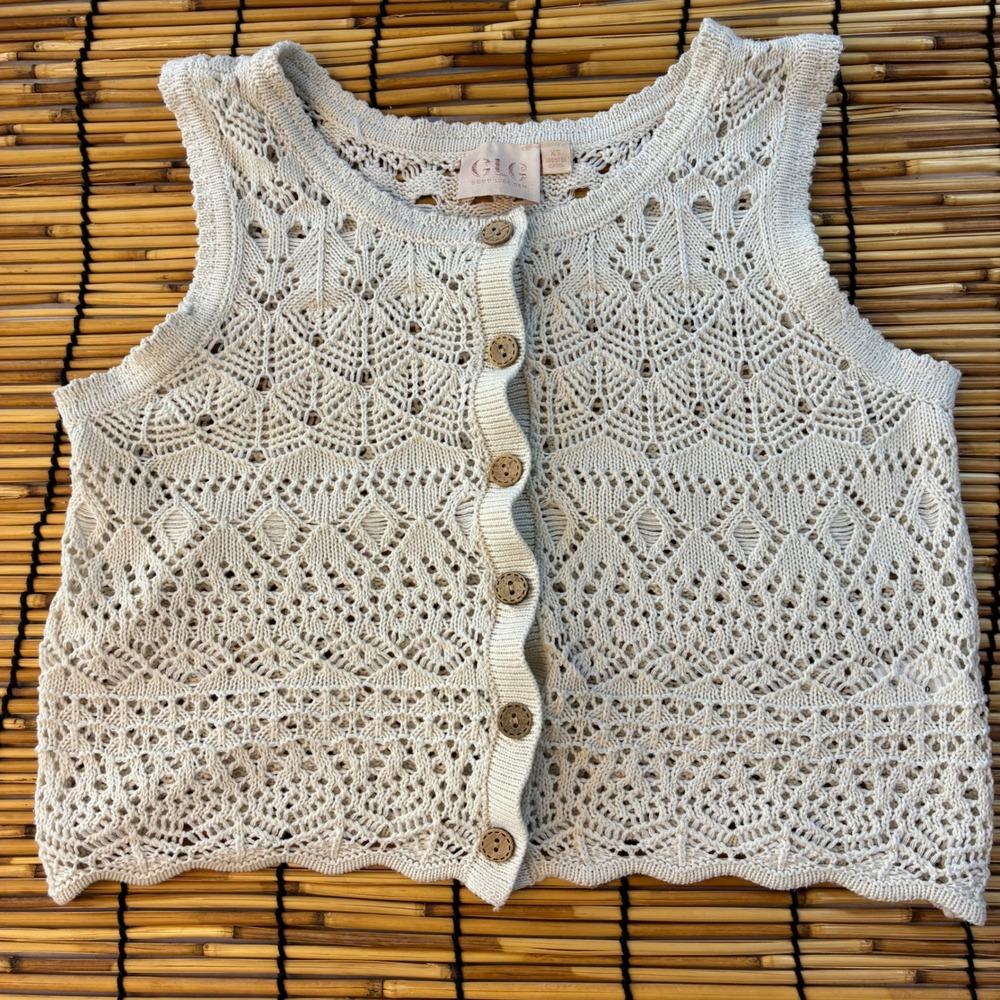 Good‎ Luck Gem GLG Cream Crochet Knit Button Front Sweater Vest XS YCGK3157SET